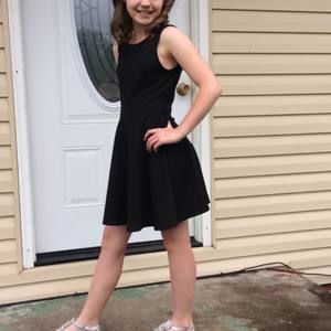 Meet your Posher, Amillia rain